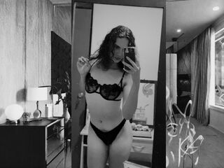 camslut showing pussy LiahRosh