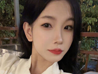 free live cam LianaWuy