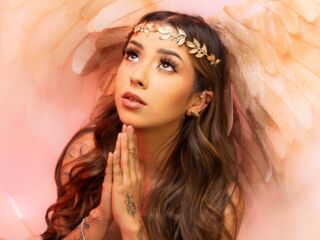 camwhore masturbating with dildo LilitMalkova