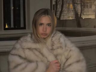 shaved pussy webcam LilliaFowler