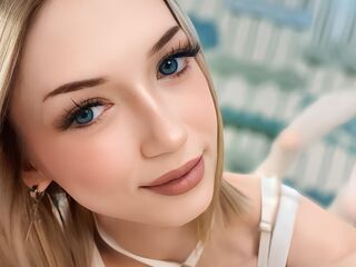 hot cam girl masturbating LoisDeman