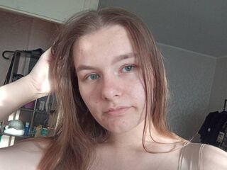 closeup web cam LucilleDeinert