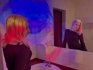 erotic cam video LucilleWiste