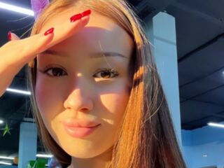 cam girl showing tits LucyAurexia