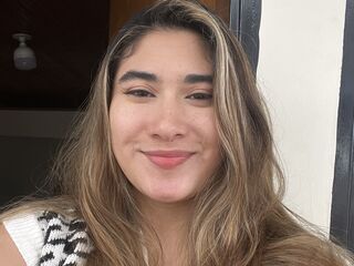 adult cam show LunaaRivas