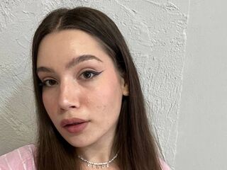 fingering cam girl LynnLee