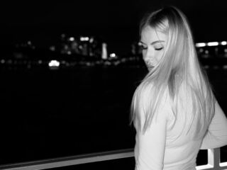 live cam girl pic MariBrandel