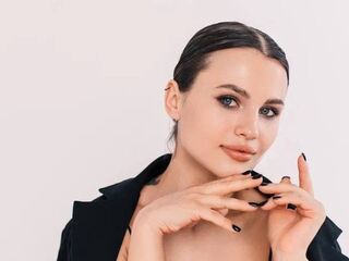 camwhore masturbating MarianMur