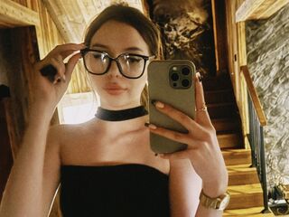 girl sexcam MiaForester