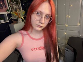 camslut topless MilenaLima