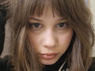 cam girl playing with dildo MintaGekas
