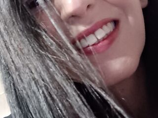 fingering camslut MonicaFerilli