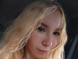 naked webcam girl fingering NikaFrosha