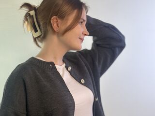 cam girl chatroom RainaMccorkle