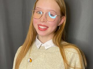 teaser cam RomanaGuethle