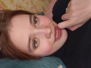 naughty camgirl masturbating with dildo RosalieKukene