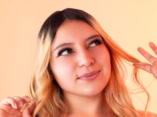 streaming live webcam SabrinaValmont
