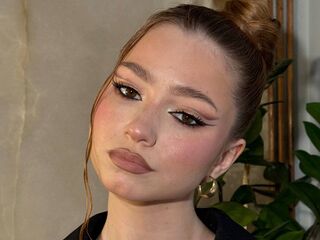 sexy webcamgirl pic SeyolaHilgerst