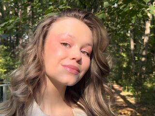 cam girl masturbating with sextoy SharlenePernod