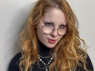 hot strip tease show SofiaDyson