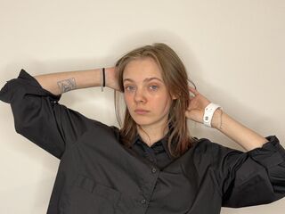 kinky webcam model SunniBanderas