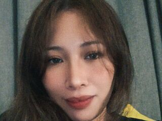 naked girl with webcam ThylaMax