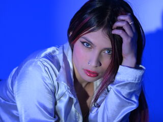 camgirl fingering wet pussy TiffanySuarez