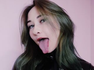 girl showing tits VikaCheers