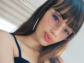 live-chat YiyisMarthin