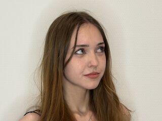 girl chatroom YokoMagliacane