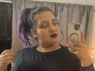 camslut masturbating YuridRojas